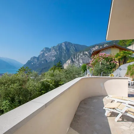 Casa Renè Villa *